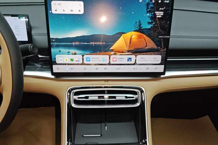 Used Geely Galaxy A7 2025 Model EM-i 150km Exploration+ Edition Audio And AC Panel