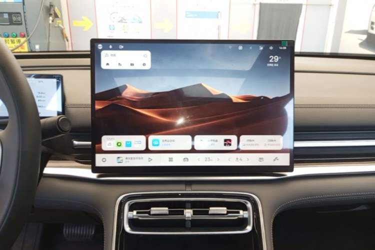 Used Geely Galaxy A7 2025 Model EM-i 150km Exploration+ Edition Audio And AC Panel