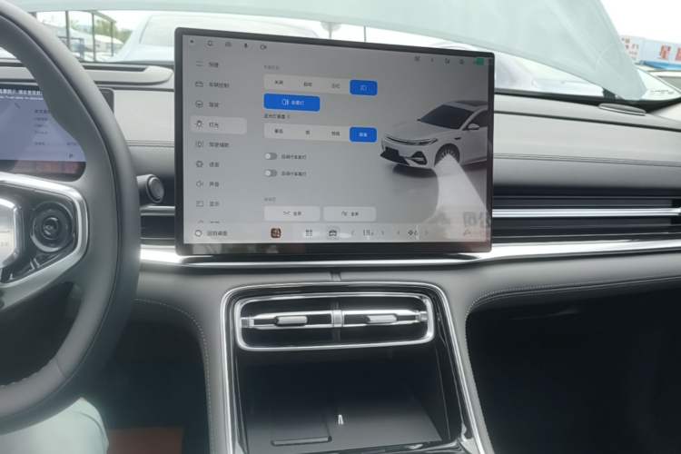 Used Geely Galaxy A7 2025 Model EM-i 150km Exploration+ Edition Audio And AC Panel