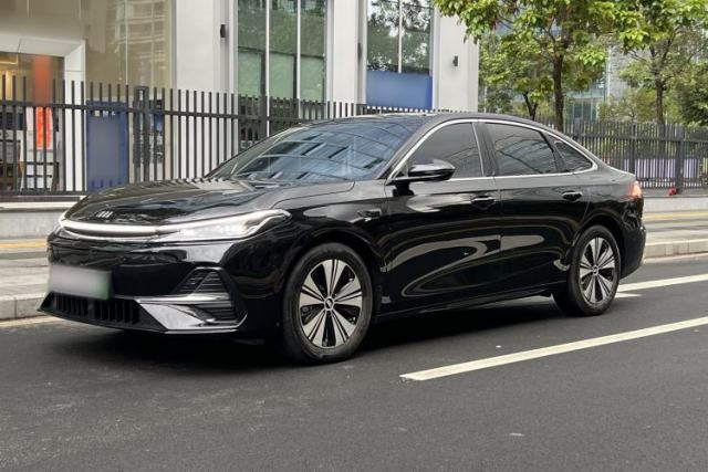 Ojetý Geely Galaxy A7 2025 Model EM-i 150km Exploration+ Edition
