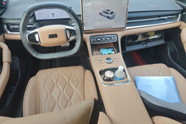 Used Geely Galaxy A7 2025 Model EM-i 150km Exploration+ Edition Center Console