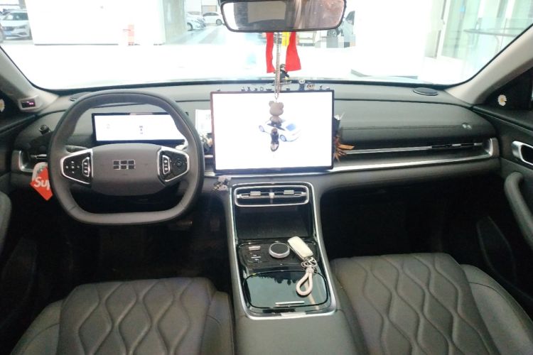 Used Geely Galaxy A7 2025 Model EM-i 70km Launch Edition Center Console