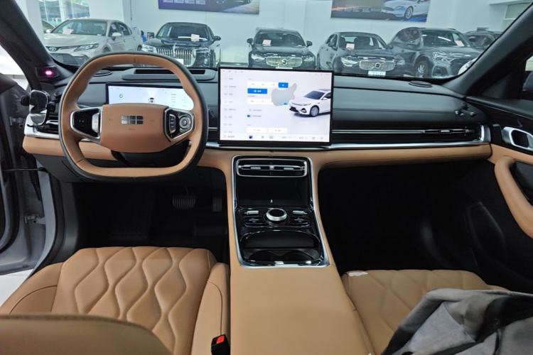 Used Geely Galaxy A7 2025 Model EM-i 150km Exploration+ Edition Center Console