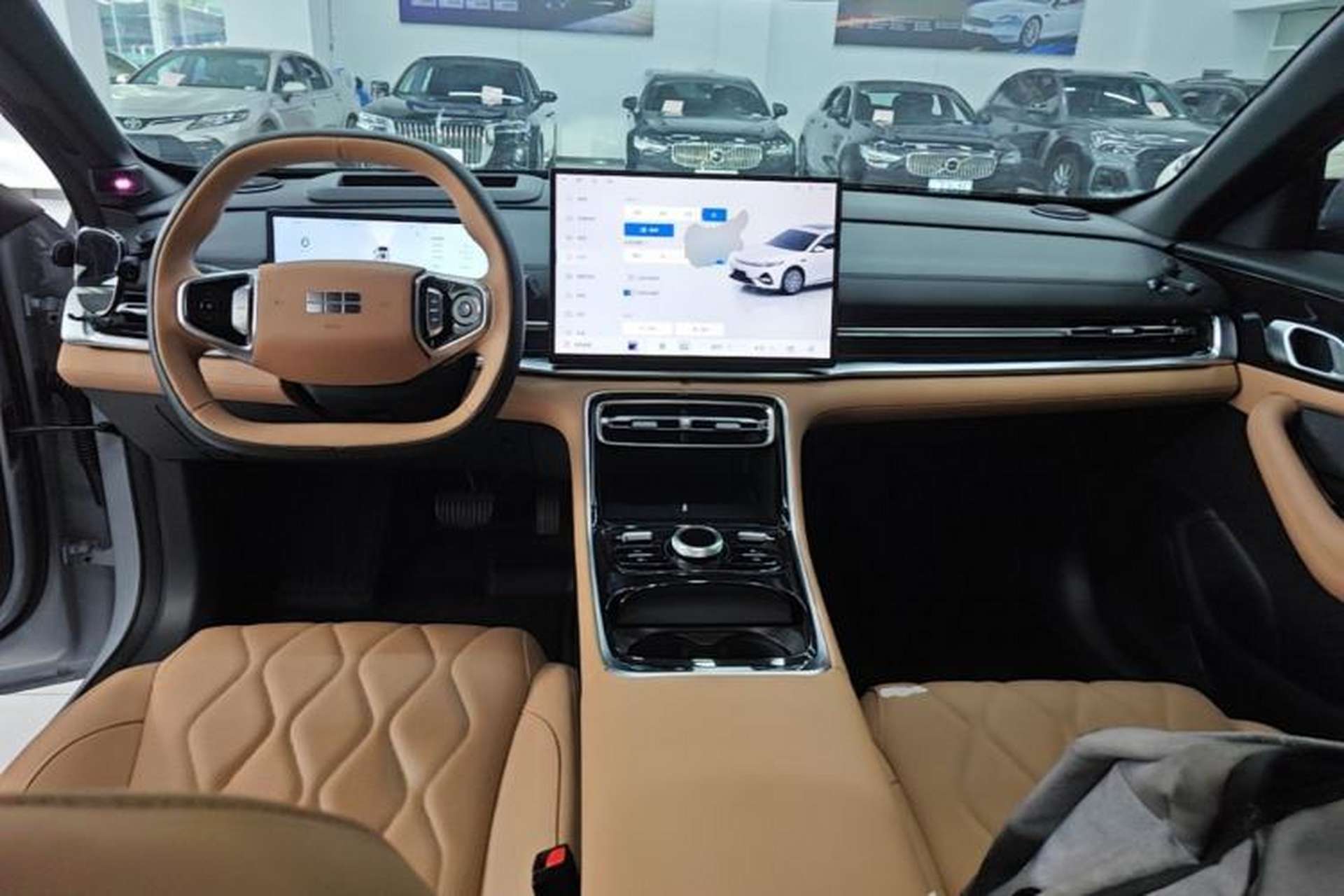 Used Geely Galaxy A7 2025 Model EM-i 150km Exploration+ Edition Center Console