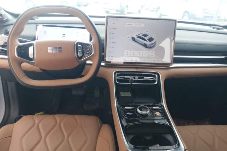 Used Geely Galaxy A7 2025 Model EM-i 70km Exploration Edition Center Console