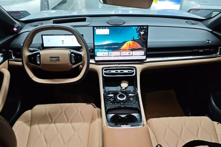 Used Geely Galaxy A7 2025 Model EM-i 150km Exploration+ Edition Center Console