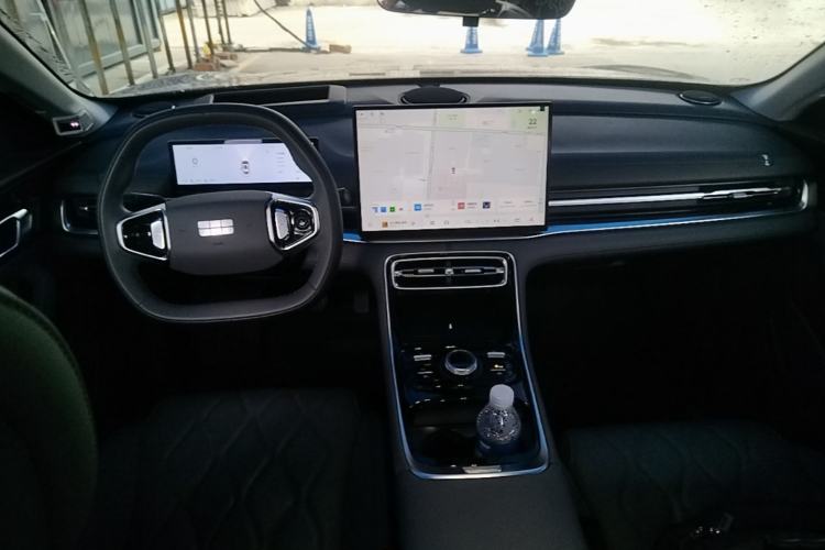 Used Geely Galaxy A7 2025 Model EM-i 150km Exploration+ Edition Center Console