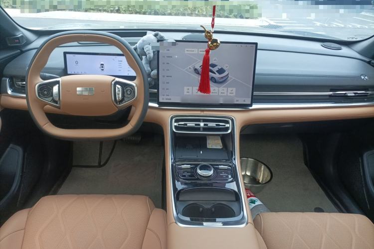 Used Geely Galaxy A7 2025 Model EM-i 150km Starship Edition Center Console