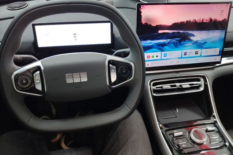 Used Geely Galaxy A7 2025 Model EM-i 150km Exploration+ Edition Center Console