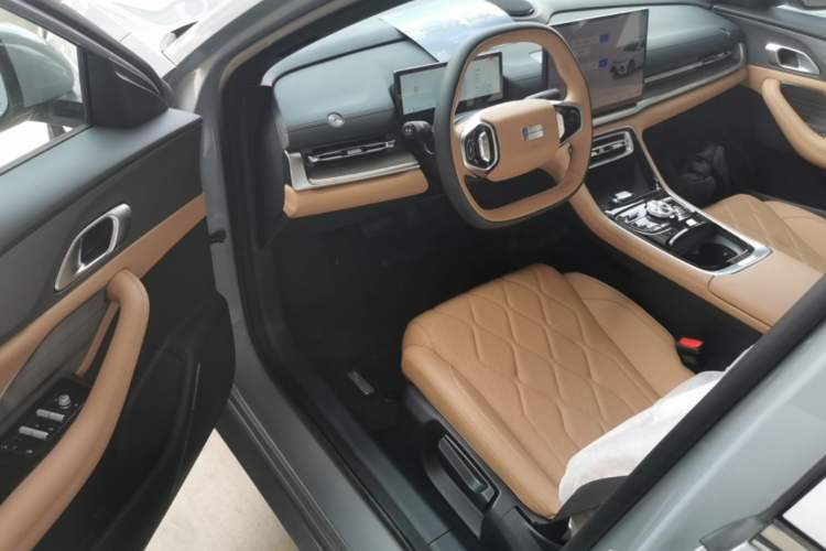 Used Geely Galaxy A7 2025 Model EM-i 150km Prestige Edition Driver Seat