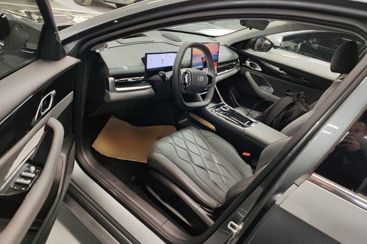 Used Geely Galaxy A7 2025 Model EM-i 150km Exploration+ Edition Driver Seat