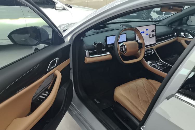 Used Geely Galaxy A7 2025 Model EM-i 150km Exploration+ Edition Driver Seat