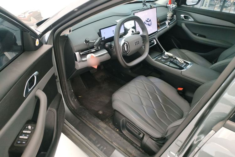 Used Geely Galaxy A7 2025 Model EM-i 70km Launch Edition Driver Seat
