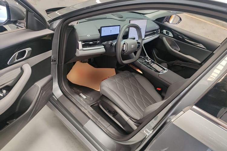 Used Geely Galaxy A7 2025 Model EM-i 150km Exploration+ Edition Driver Seat