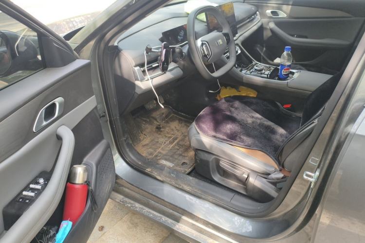 Used Geely Galaxy A7 2025 Model EM-i 70km Luxury Edition Driver Seat