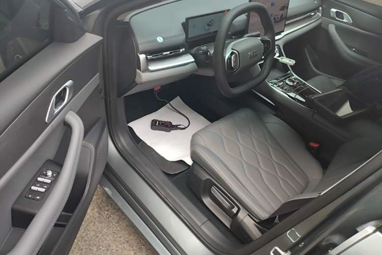 Used Geely Galaxy A7 2025 Model EM-i 70km Luxury Edition Driver Seat