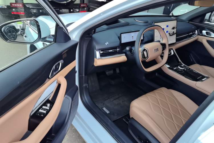 Used Geely Galaxy A7 2025 Model EM-i 150km Starship Edition Driver Seat