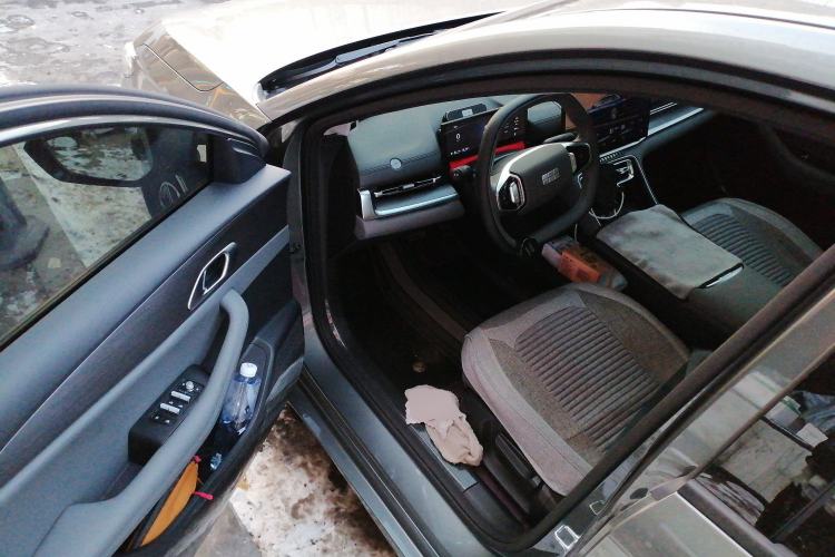 Used Geely Galaxy A7 2025 Model EM-i 70km Luxury Edition Driver Seat