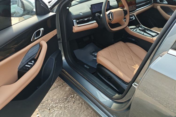 Used Geely Galaxy A7 2025 Model EM-i 150km Exploration+ Edition Driver Seat