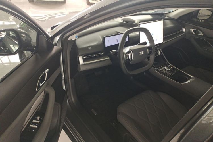 Used Geely Galaxy A7 2025 Model EM-i 150km Long-Distance Edition Driver Seat