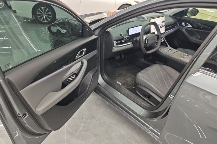 Used Geely Galaxy A7 2025 Model EM-i 150km Starship Edition Driver Seat