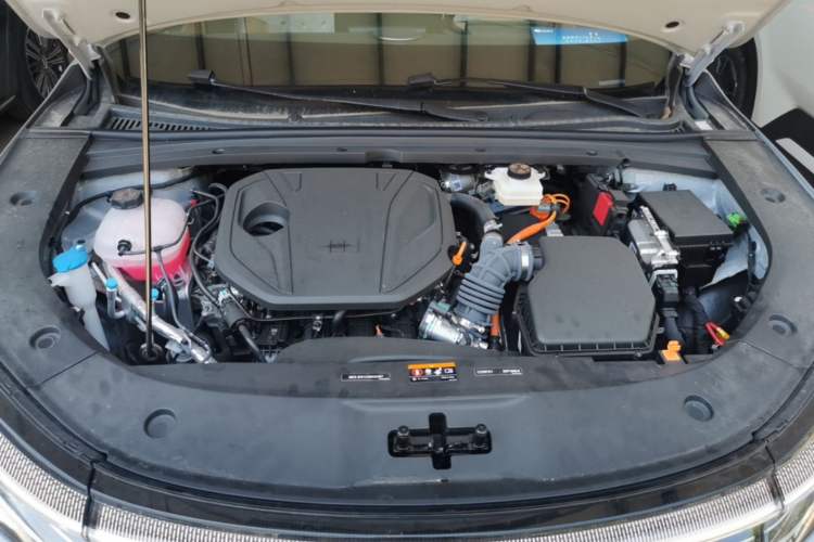 Used Geely Galaxy A7 2025 Model EM-i 150km Long-Distance Edition Engine Bay