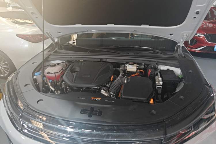 Used Geely Galaxy A7 2025 Model EM-i 150km Prestige Edition Engine Bay