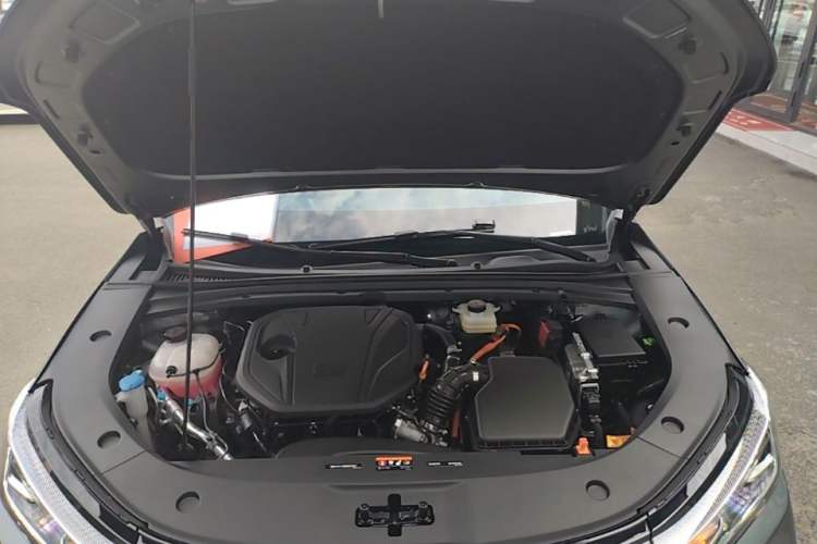 Used Geely Galaxy A7 2025 Model EM-i 70km Luxury Edition Engine Bay