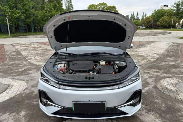 Used Geely Galaxy A7 2025 Model EM-i 70km Luxury Edition Engine Bay