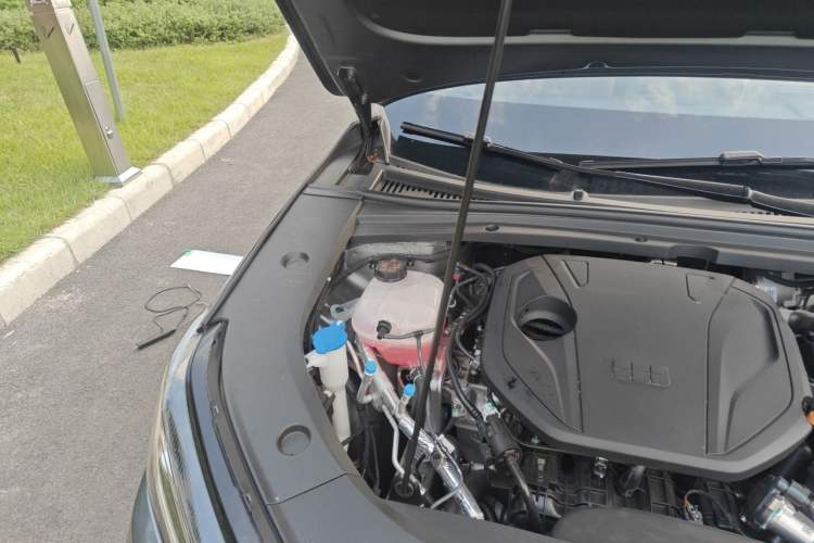 Used Geely Galaxy A7 2025 Model EM-i 150km Exploration+ Edition Engine Bay Right