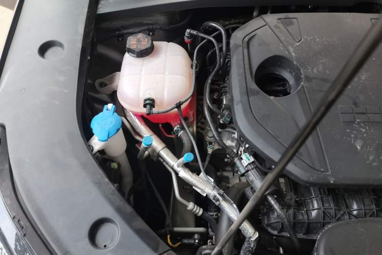 Used Geely Galaxy A7 2025 Model EM-i 150km Starship Edition Engine Bay Right