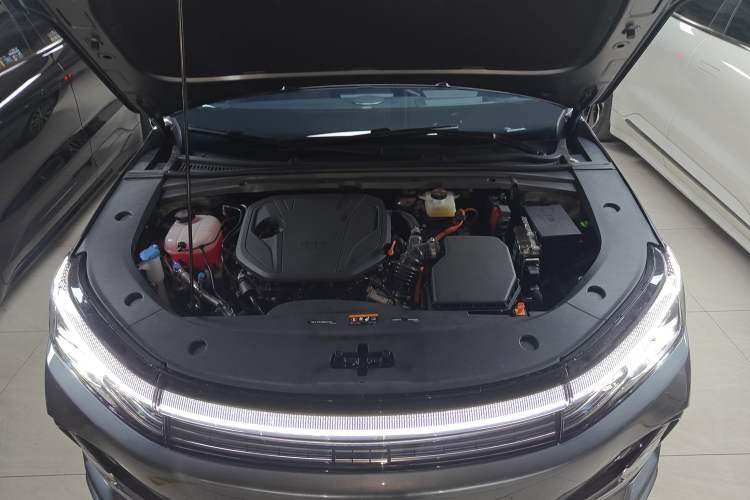 Used Geely Galaxy A7 2025 Model EM-i 150km Starship Edition Engine Bay