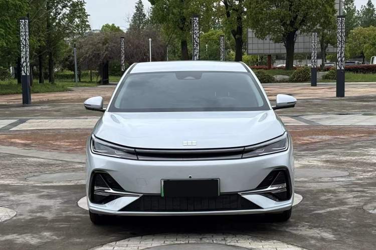 Used Geely Galaxy A7 2025 Model EM-i 70km Luxury Edition Exterior 1