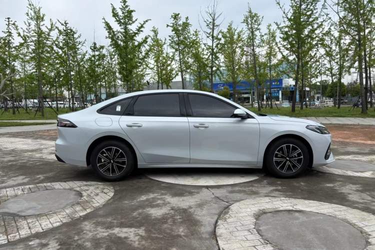 Used Geely Galaxy A7 2025 Model EM-i 70km Luxury Edition Exterior 11
