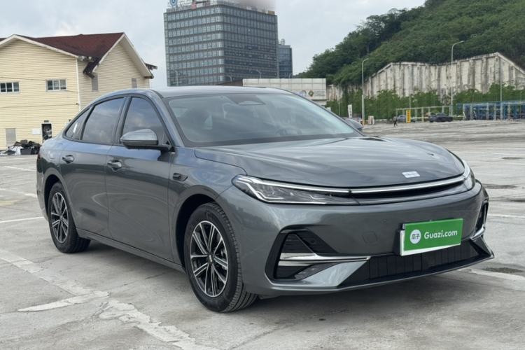 Used Geely Galaxy A7 2025 Model EM-i 70km Launch Edition Exterior 12
