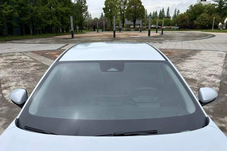 Used Geely Galaxy A7 2025 Model EM-i 70km Luxury Edition Exterior 12