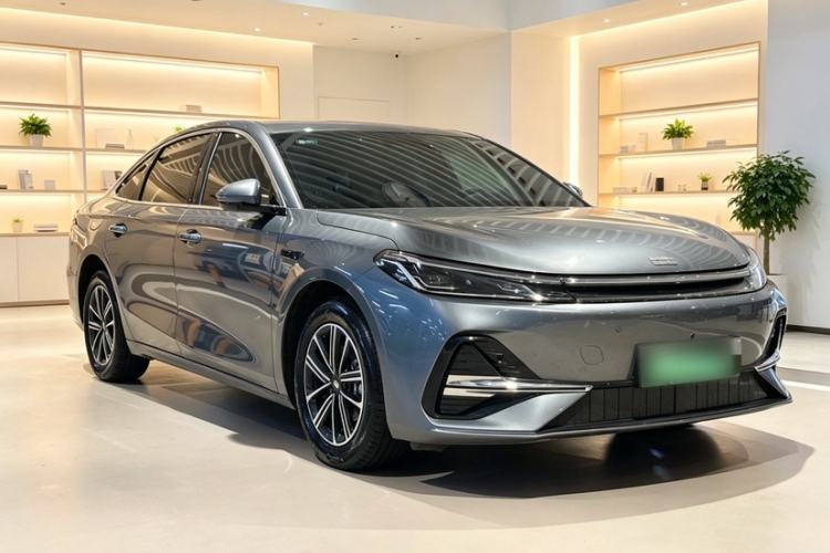 Used Geely Galaxy A7 2025 Model EM-i 70km Exploration Edition Exterior 2