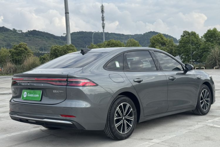 Used Geely Galaxy A7 2025 Model EM-i 70km Launch Edition Exterior 3