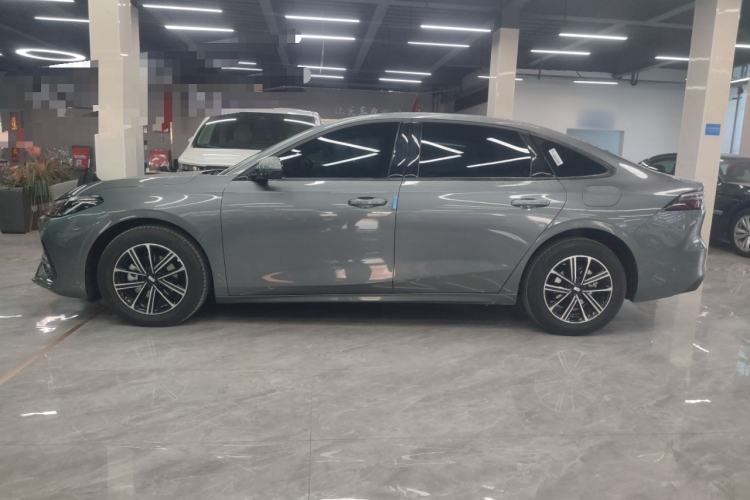 Used Geely Galaxy A7 2025 Model EM-i 70km Luxury Edition Exterior 3