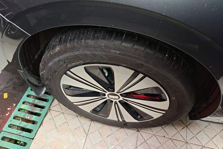 Used Geely Galaxy A7 2025 Model EM-i 150km Exploration+ Edition Exterior 3