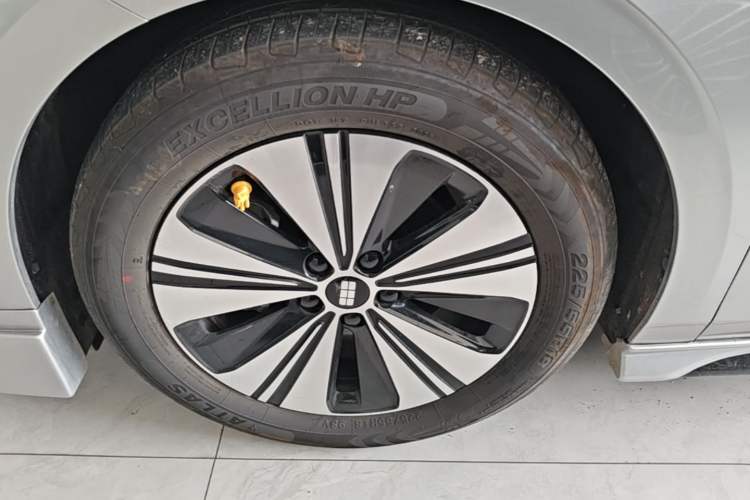 Used Geely Galaxy A7 2025 Model EM-i 150km Long-Distance Edition Exterior 4