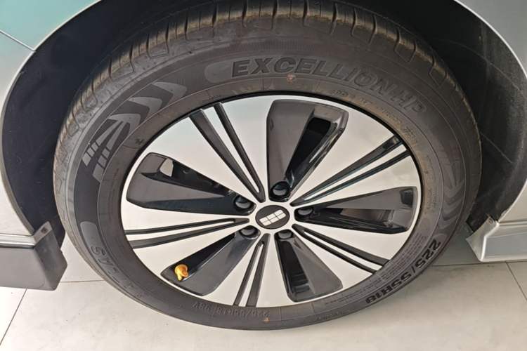 Used Geely Galaxy A7 2025 Model EM-i 150km Long-Distance Edition Exterior 5