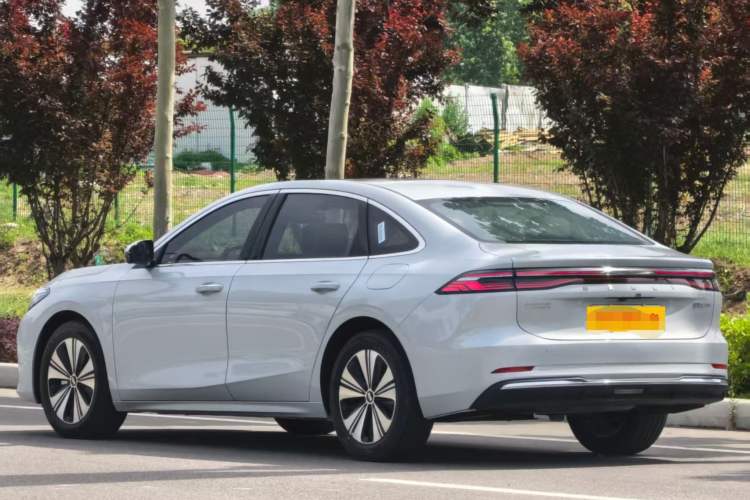 Used Geely Galaxy A7 2025 Model EM-i 150km Prestige Edition Exterior 7