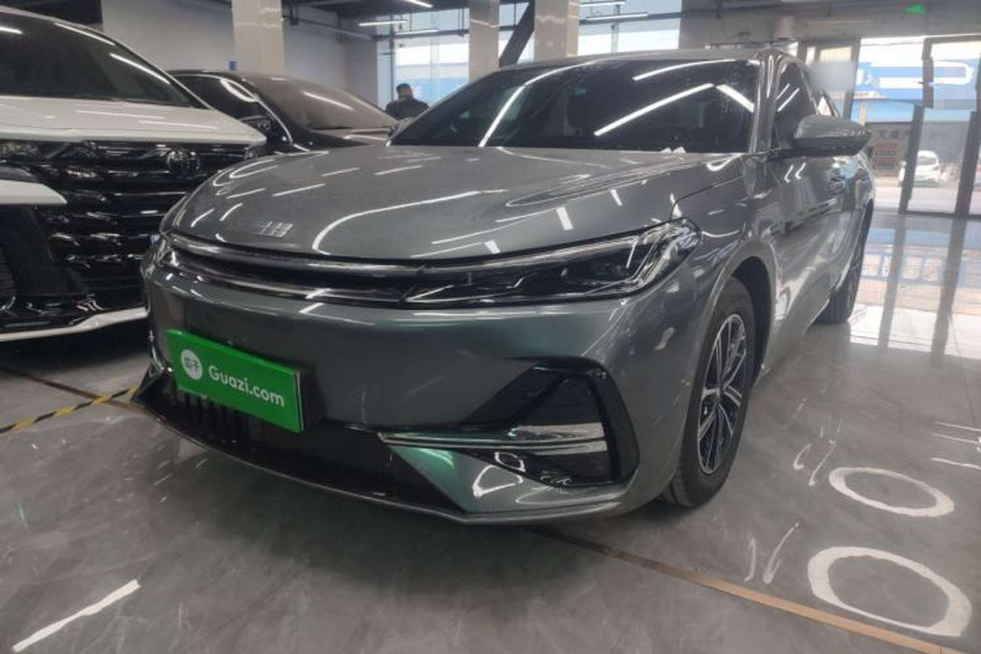 Used Geely Galaxy A7 2025 Model EM-i 70km Luxury Edition Front Left 45 Deg