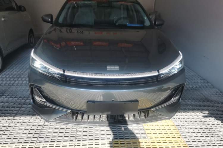 Used Geely Galaxy A7 2025 Model EM-i 150km Exploration+ Edition Front