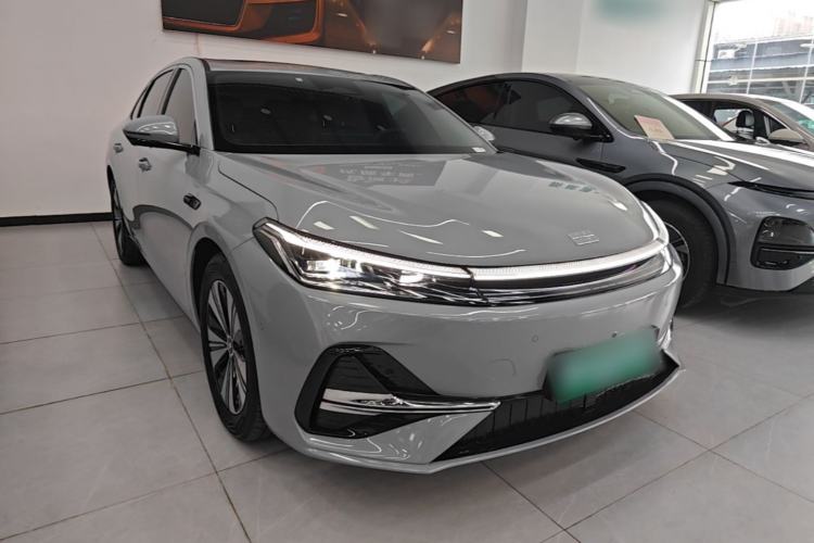 Used Geely Galaxy A7 2025 Model EM-i 150km Exploration+ Edition Front Right 45 Deg