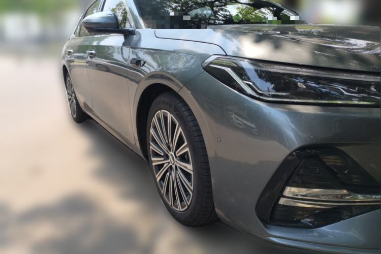 Used Geely Galaxy A7 2025 Model EM-i 150km Starship Edition Front Right 45 Deg