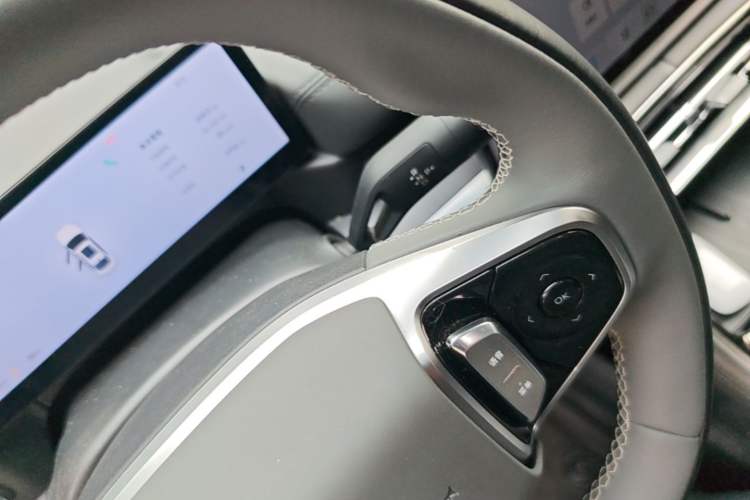 Used Geely Galaxy A7 2025 Model EM-i 70km Launch Edition Gear Lever