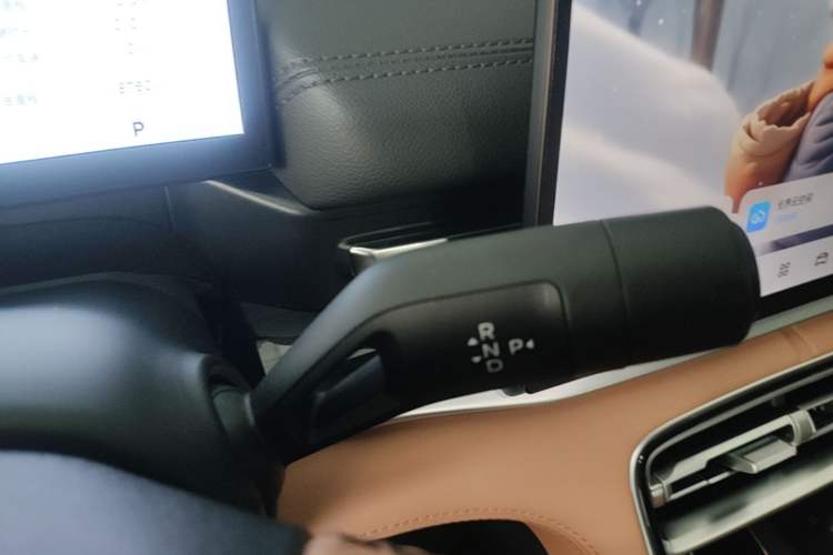 Used Geely Galaxy A7 2025 Model EM-i 150km Exploration+ Edition Gear Lever