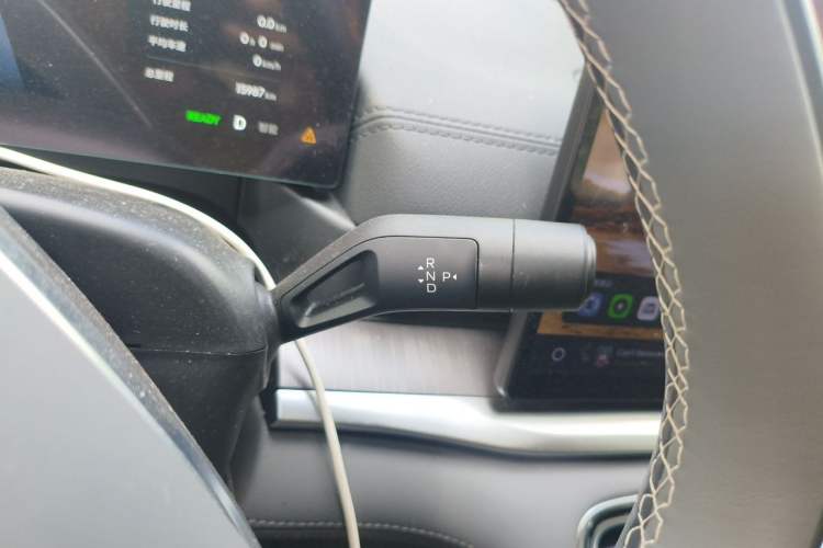 Used Geely Galaxy A7 2025 Model EM-i 70km Luxury Edition Gear Lever